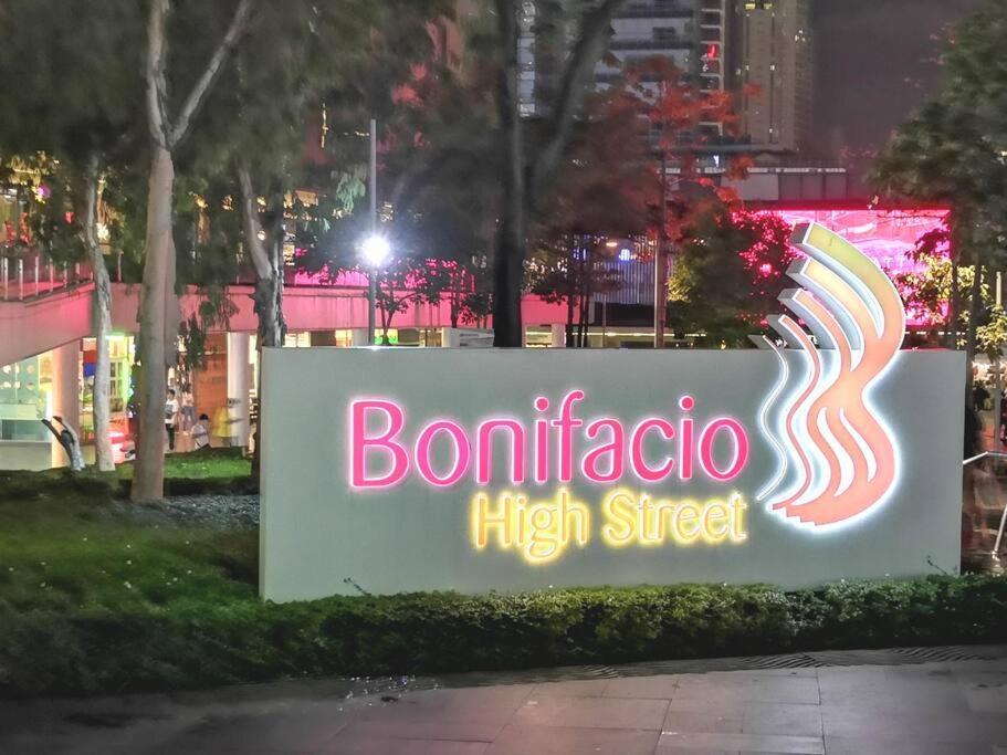 New 2Br Of 86Sqm With Parking & Netflix In Bgc Appartement Manilla Buitenkant foto