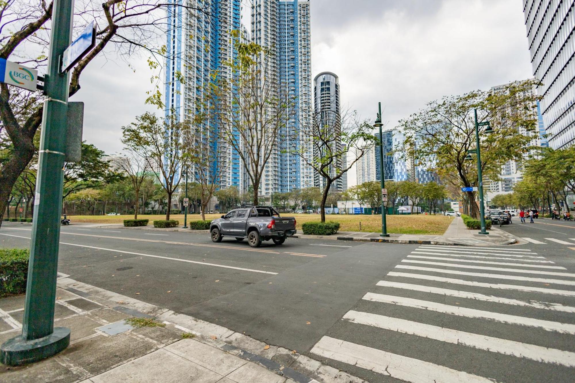 New 2Br Of 86Sqm With Parking & Netflix In Bgc Appartement Manilla Buitenkant foto
